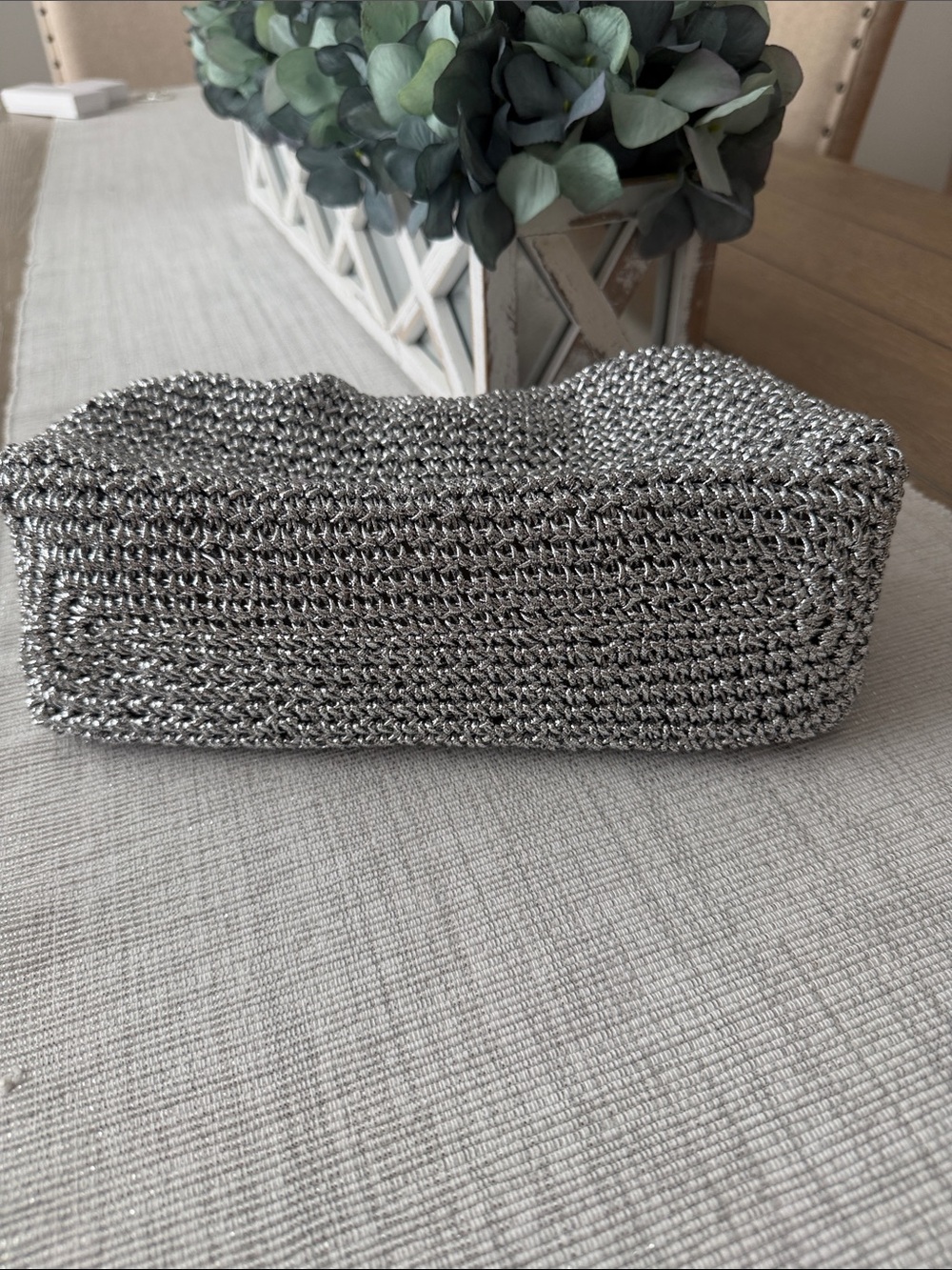 LOFT Silver Metallic Knit Clutch NWT - Picture 4 of 6